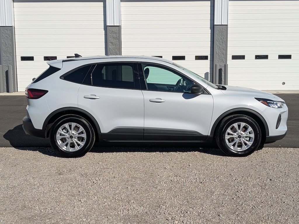 2025 Ford Escape Active photo 2