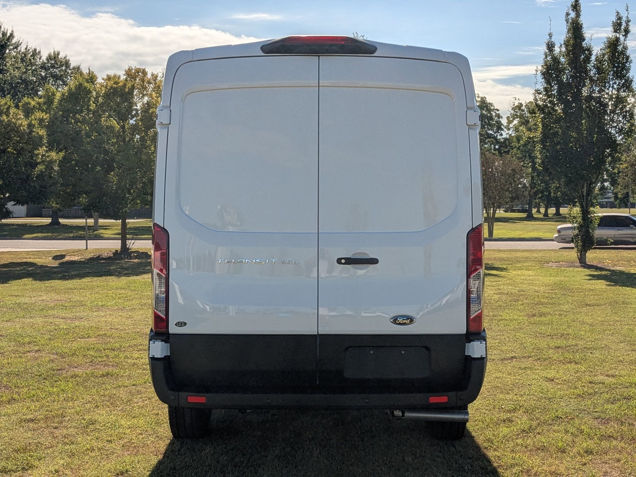 2025 Ford Transit photo 3