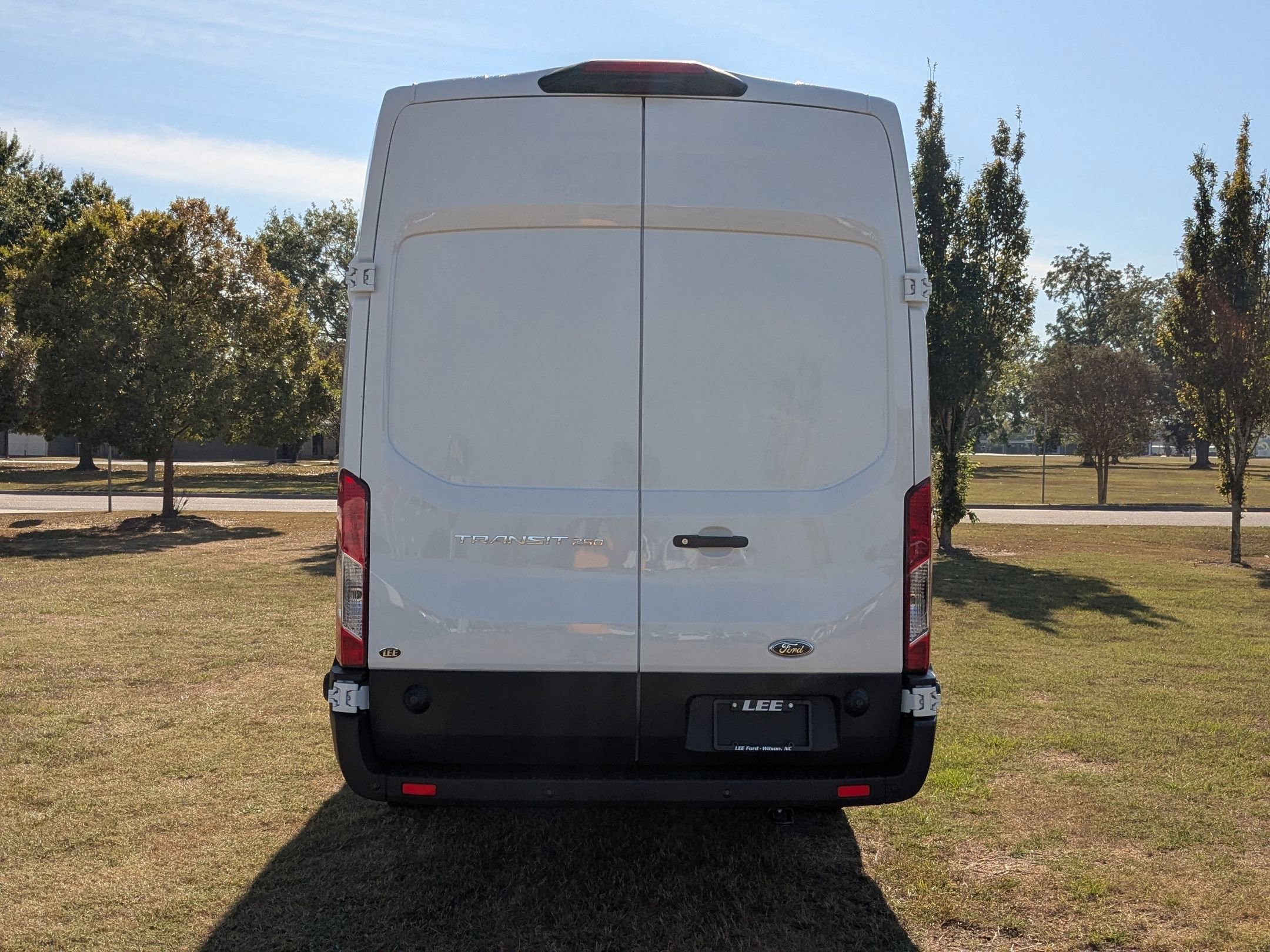 2025 Ford Transit photo 3