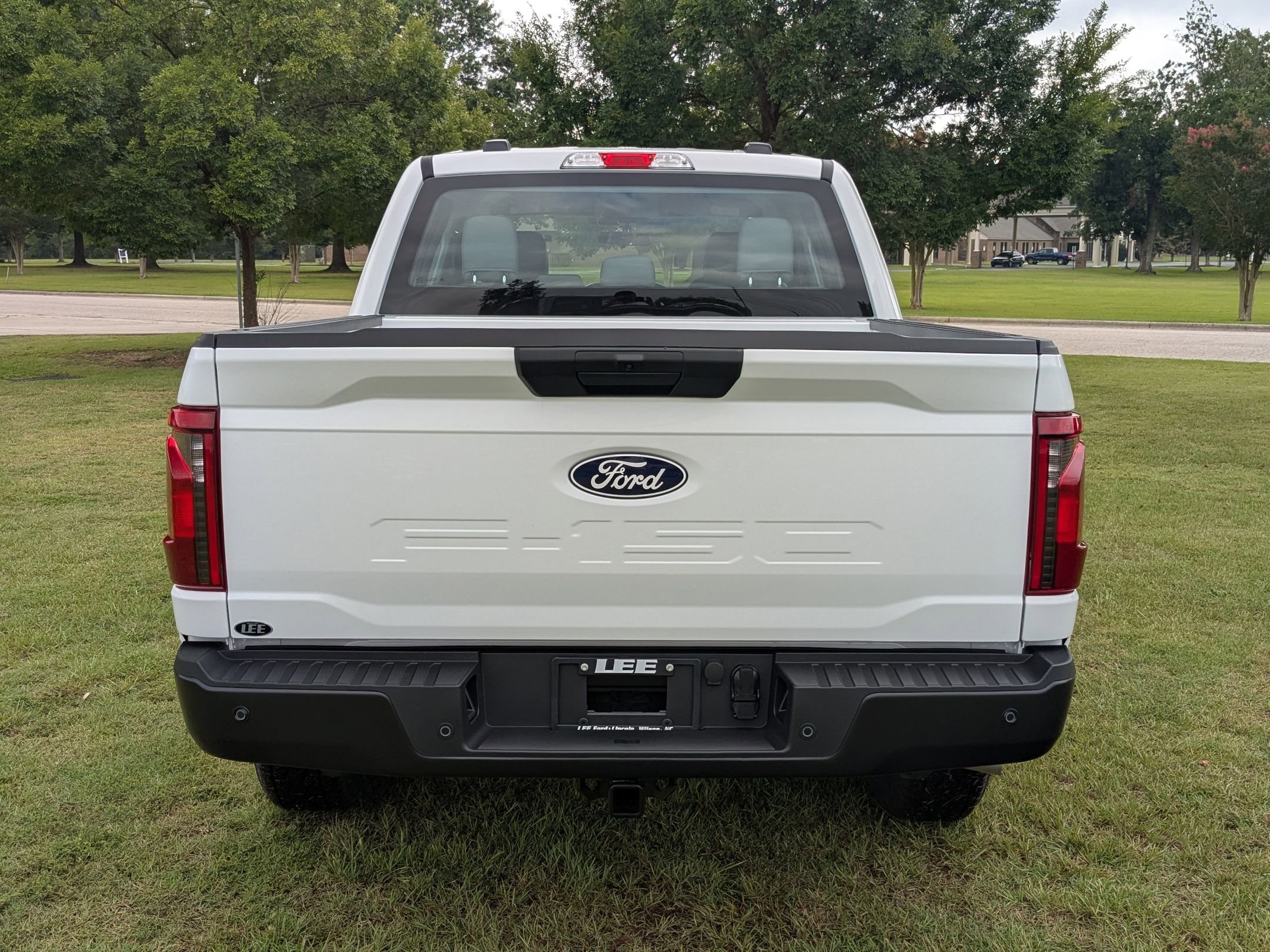 2025 Ford F-150 XL photo 4