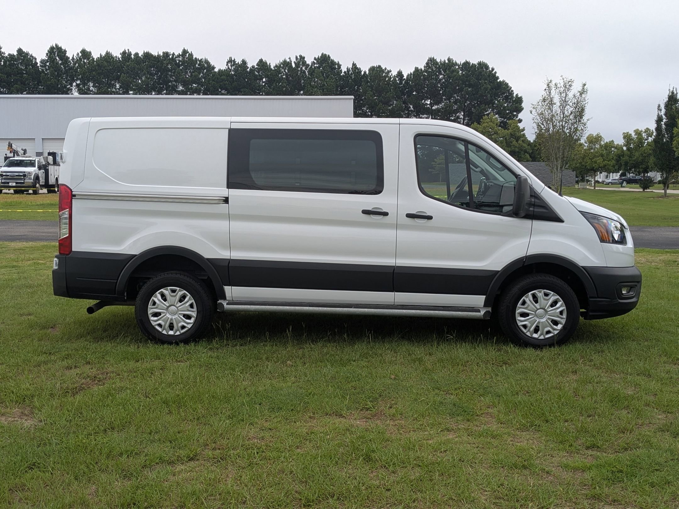 2024 Ford Transit photo 2