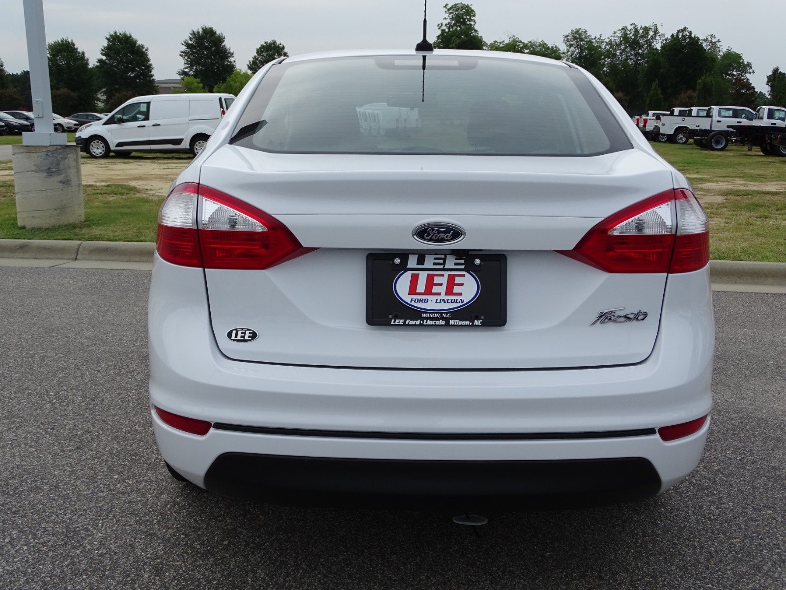 New 2018 Ford Fiesta White Wilson Nc 3fadp4aj2jm131639