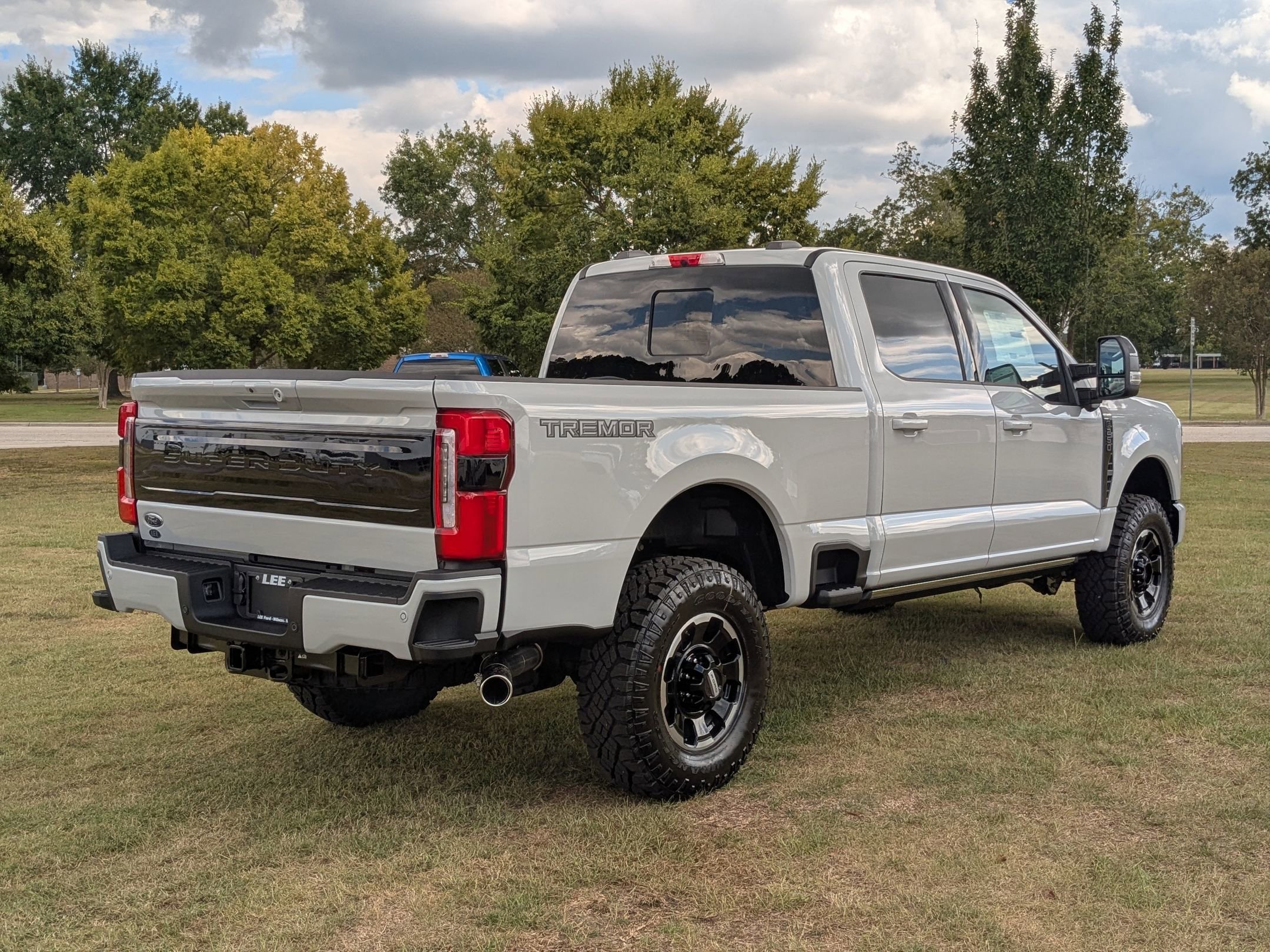 2026 Ford F-250 photo 3