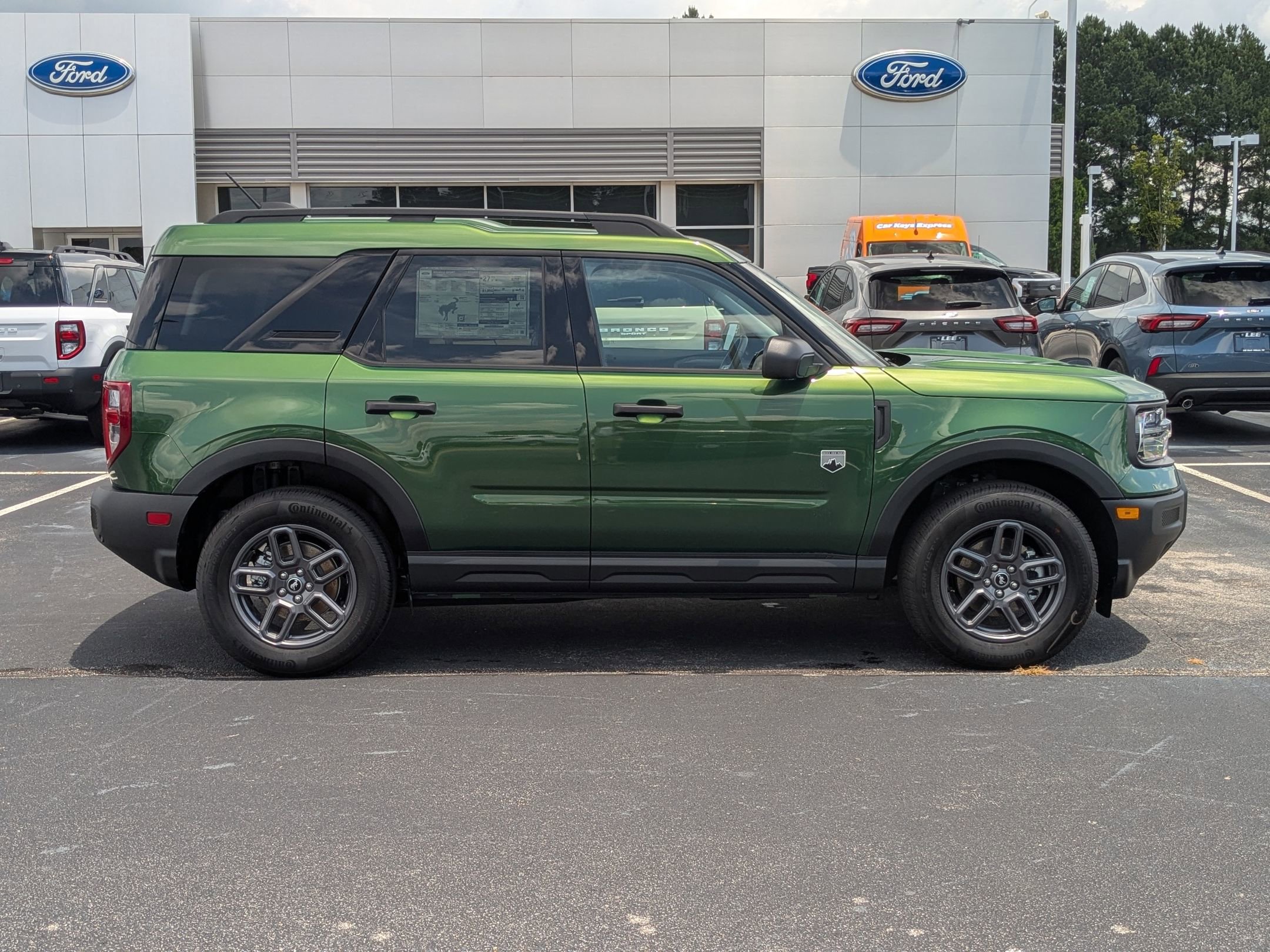 2025 Ford Bronco Sport Big Bend photo 2