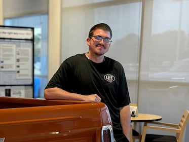 Staff member Jason VanHook from ID_76ddd5