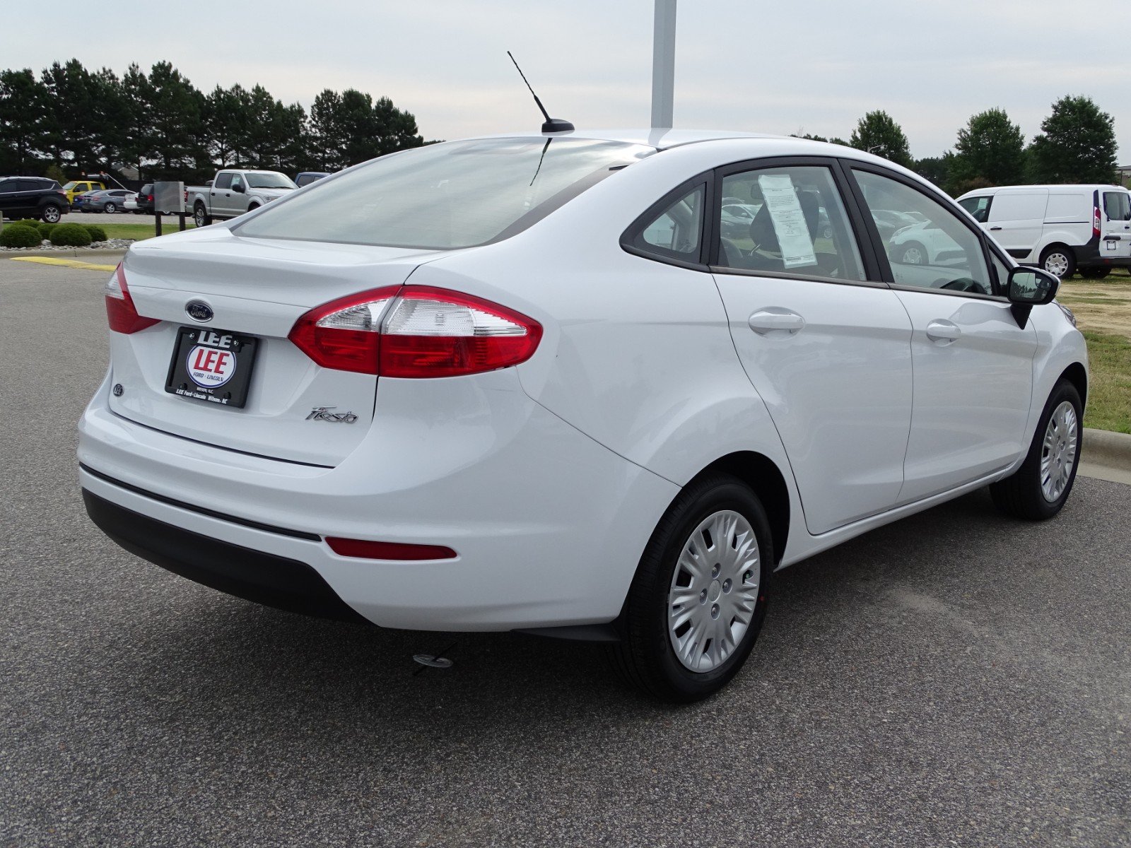 New 2018 Ford Fiesta White Wilson Nc 3fadp4aj2jm131639