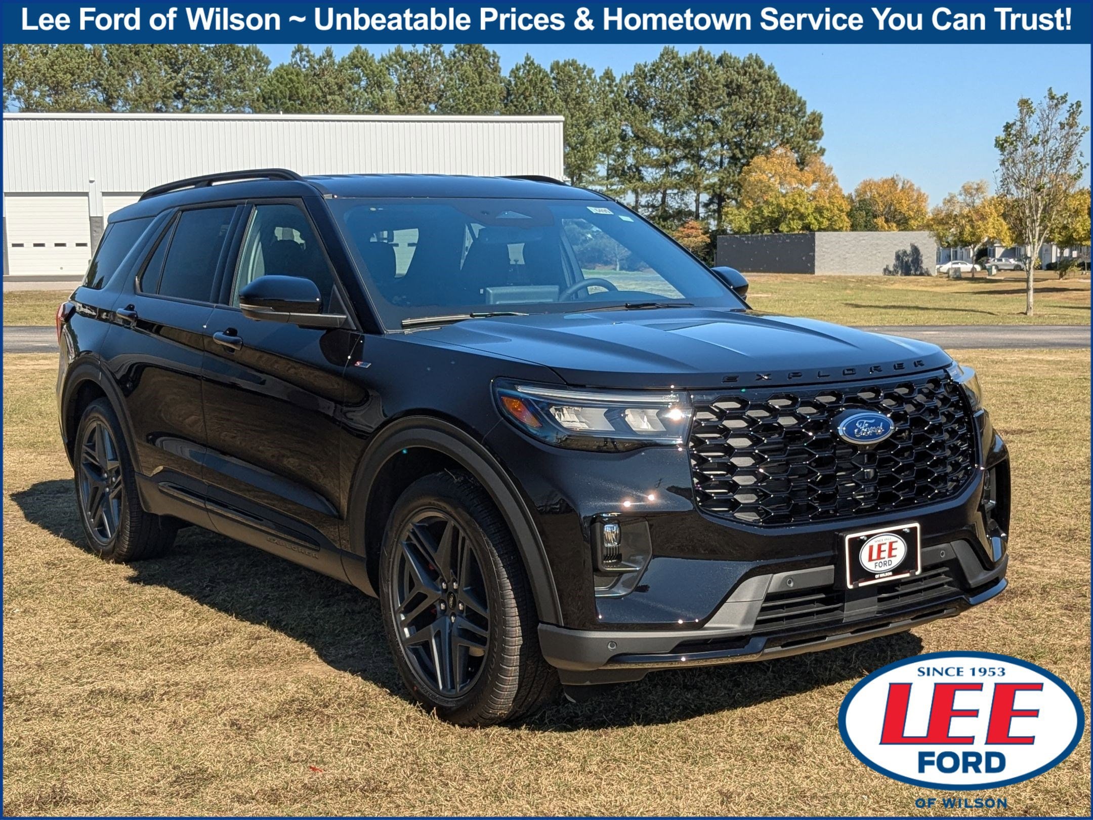 2026 Ford Explorer ST-LINE's photo