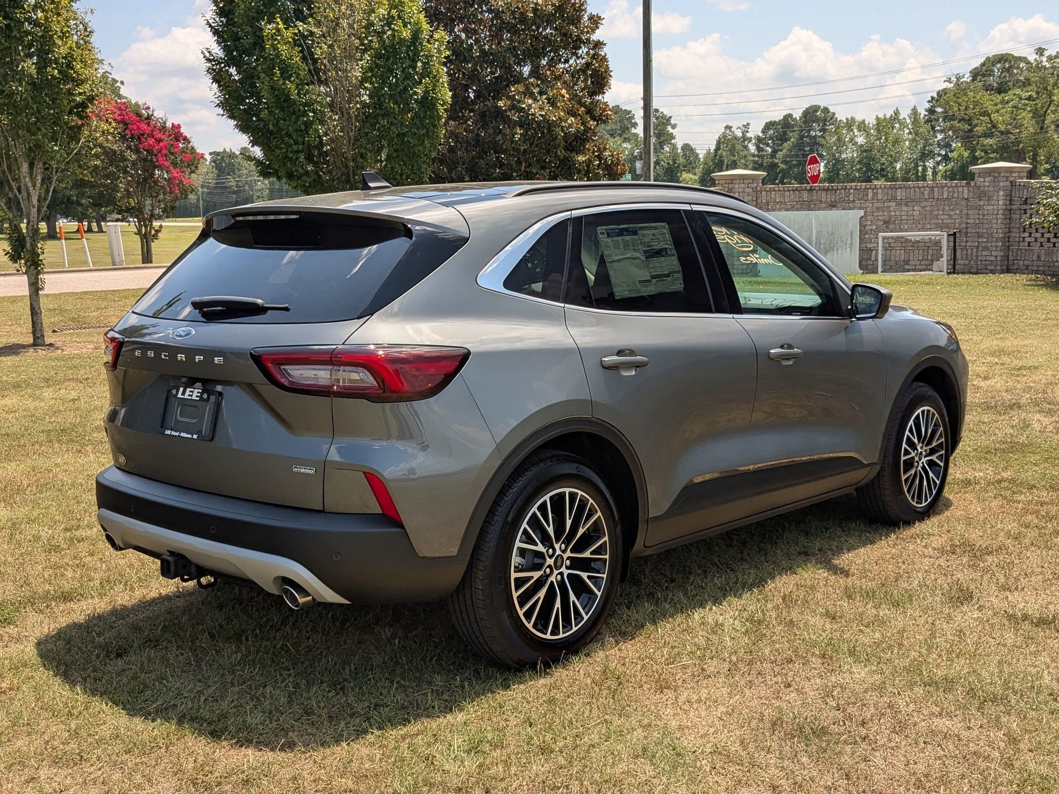 2025 Ford Escape Base photo 3