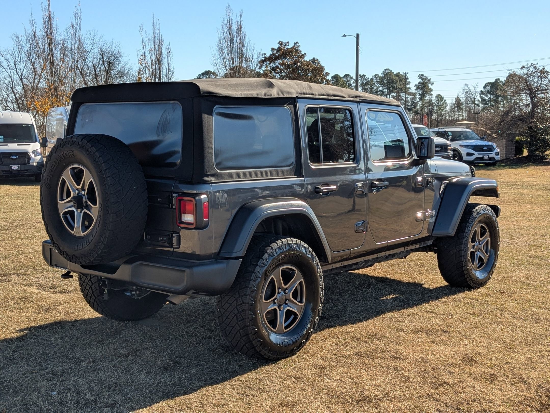 2018 Jeep Wrangler Unlimited Sport S photo 3