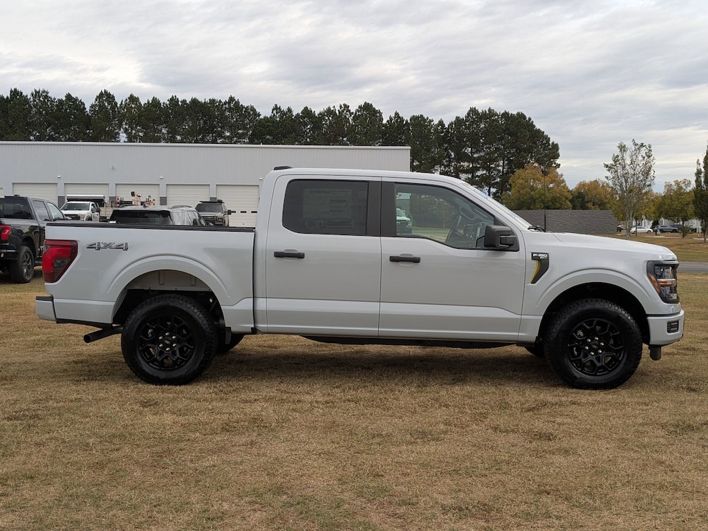 New 2025 Ford F-150 STX STX 4WD SuperCrew 5.5 Box