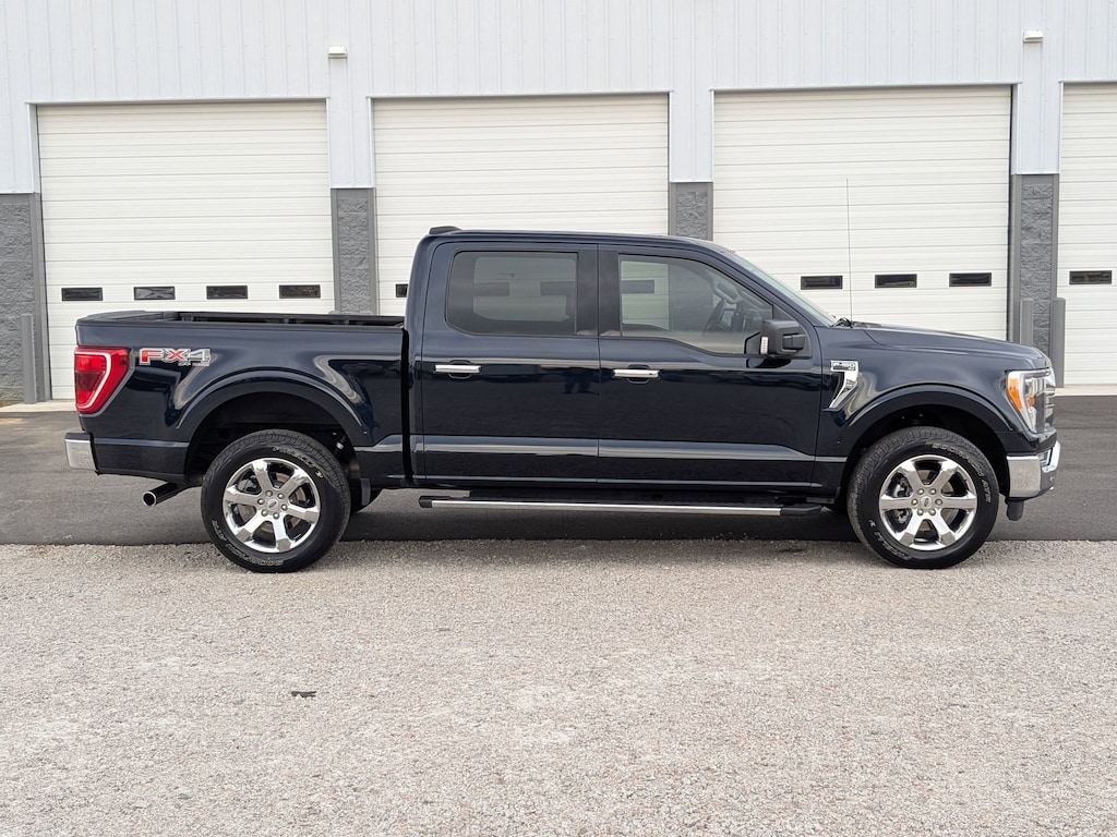 2021 Ford F-150 XLT photo 2