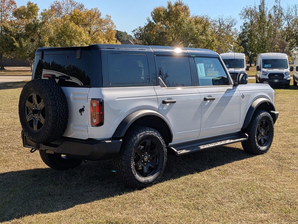 New 2025 Ford Bronco Outer Banks Outer Banks  4x4