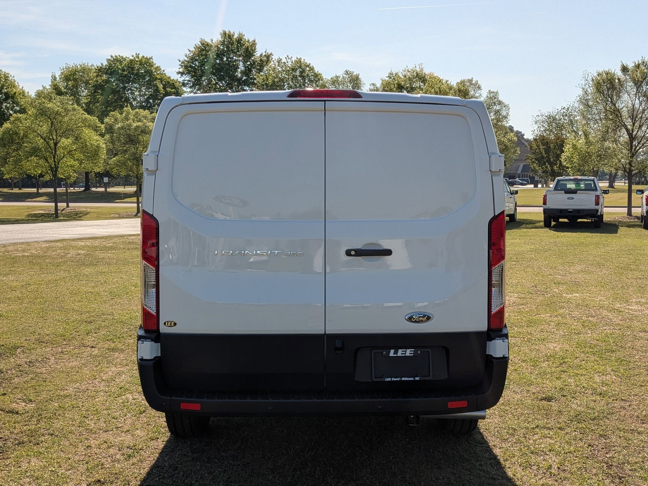 2025 Ford Transit Cargo Van photo 4