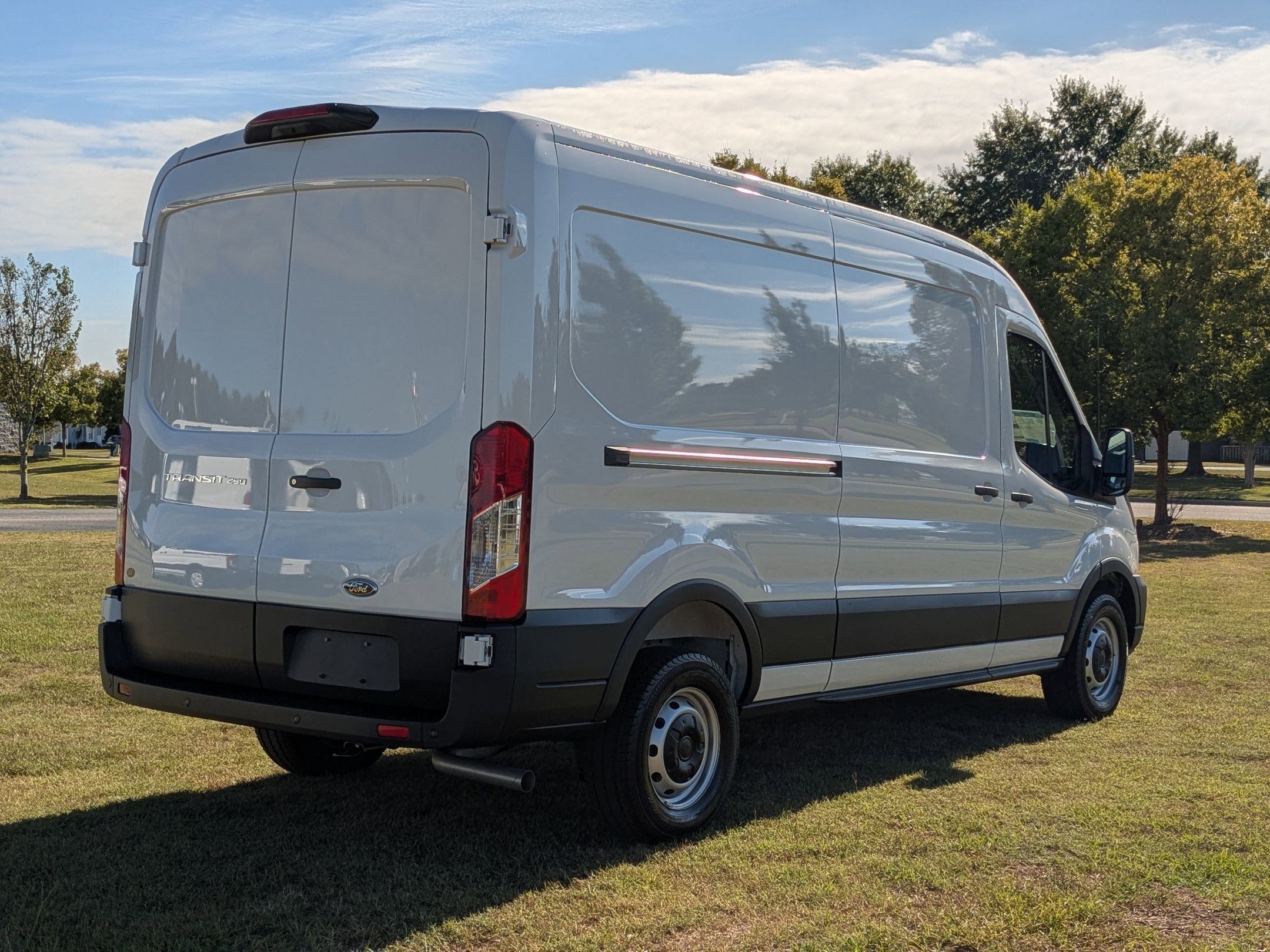 2025 Ford Transit photo 2