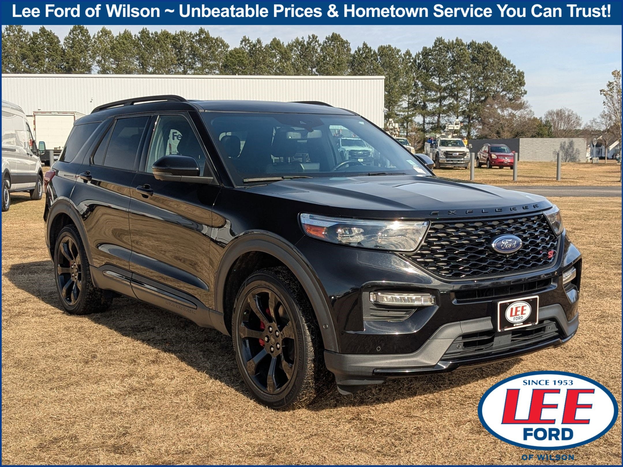 2021 Ford Explorer ST's photo