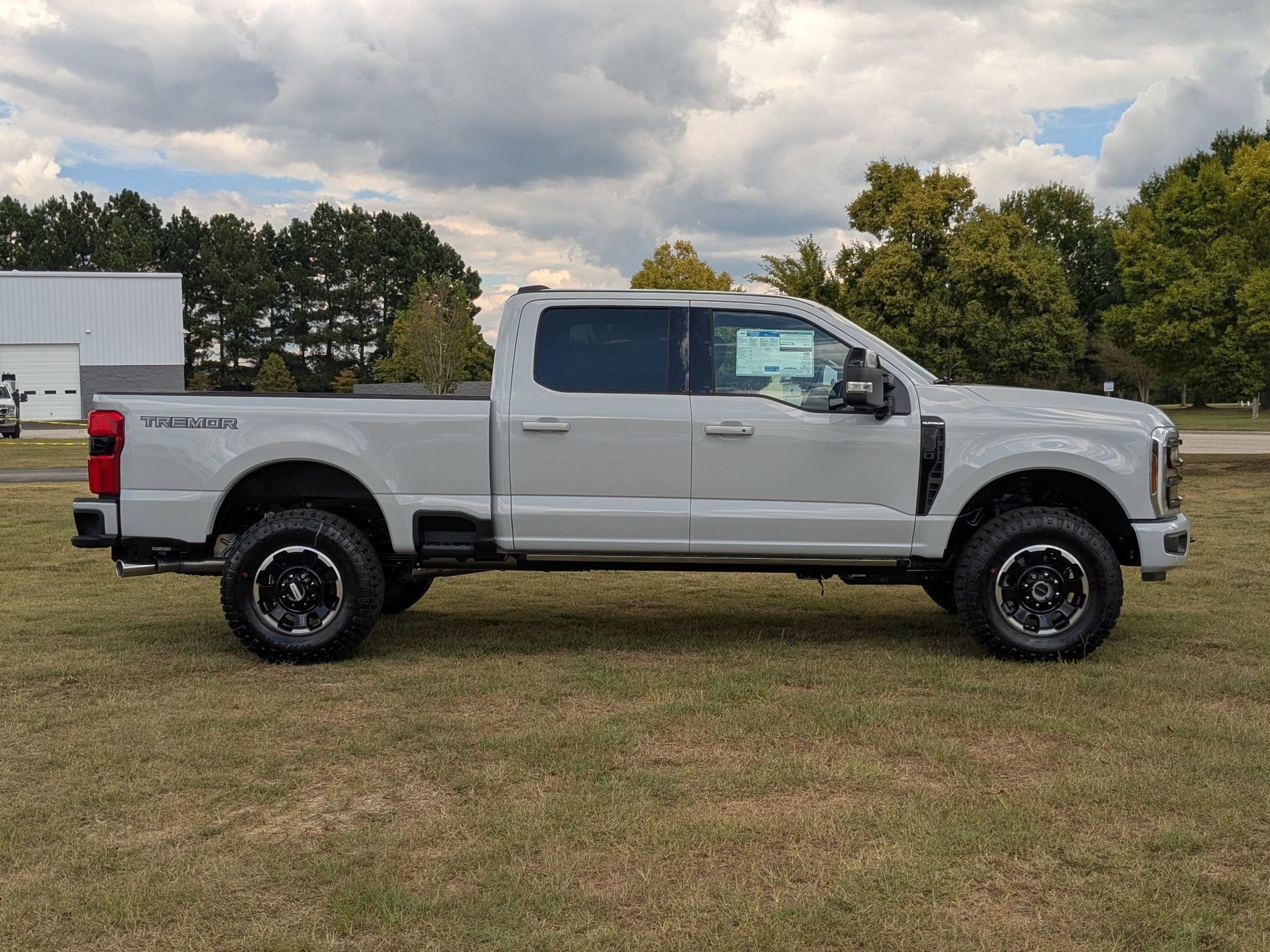 2026 Ford F-250 photo 2