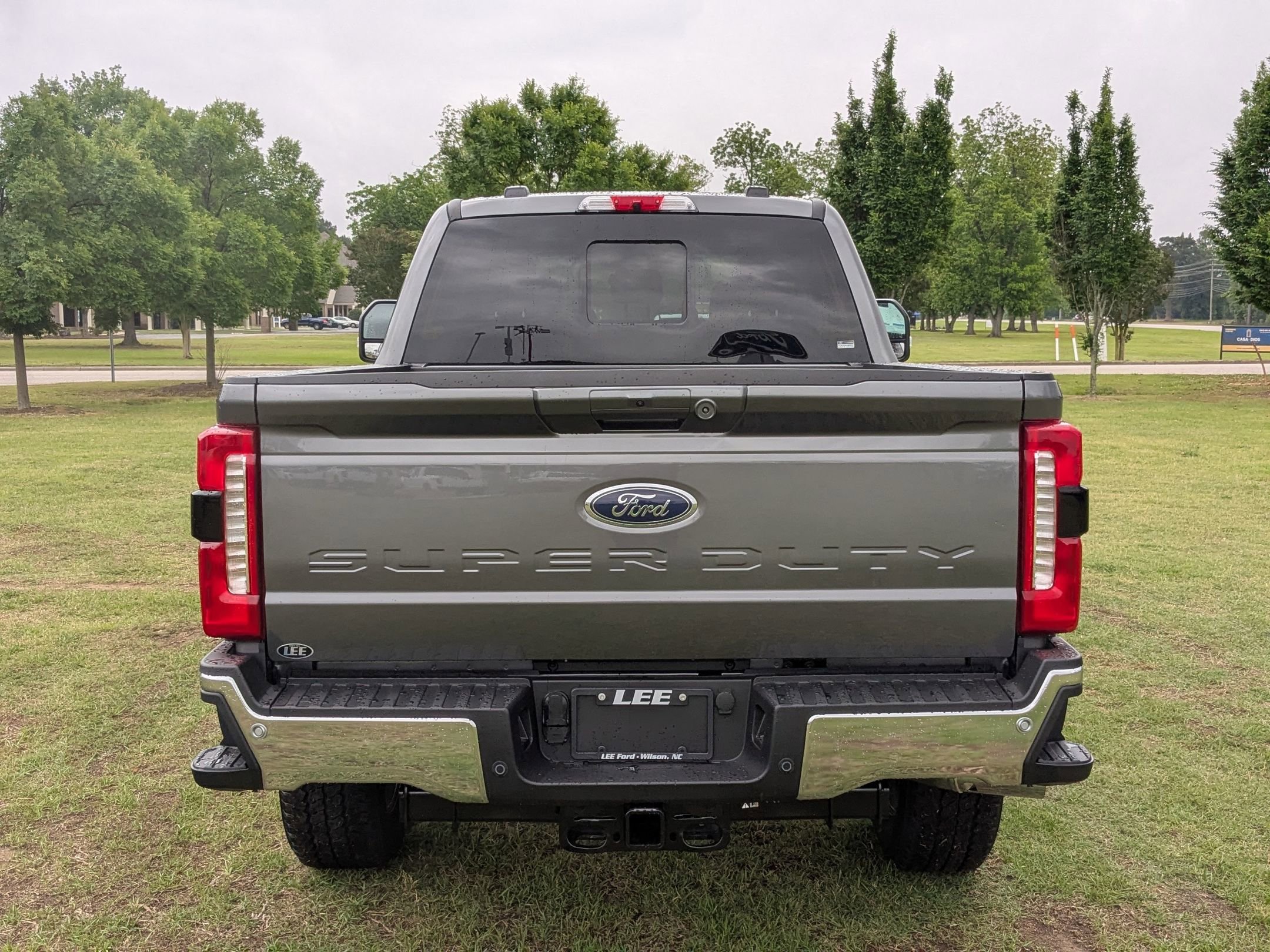 2025 Ford F-350 photo 4