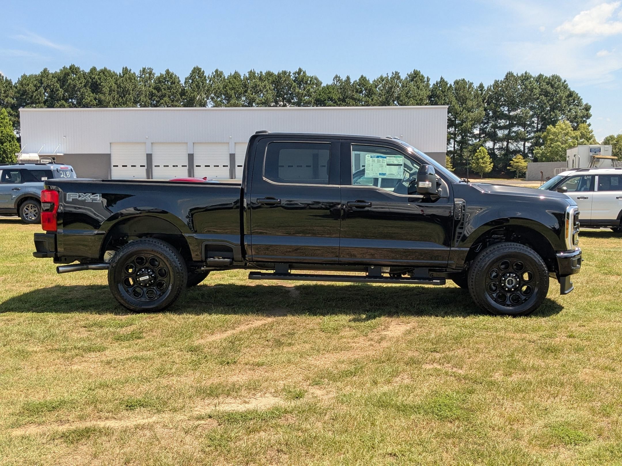 2025 Ford F-350 photo 2