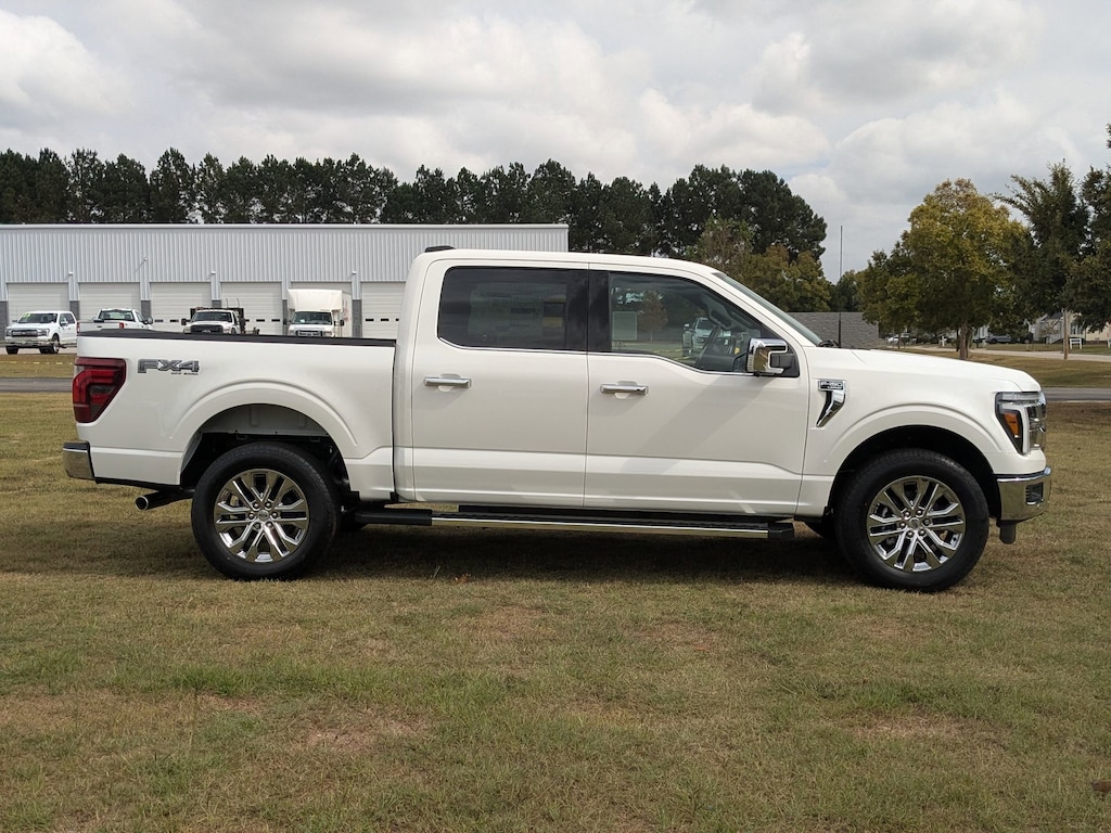 New 2025 Ford F-150 Lariat TRUCK