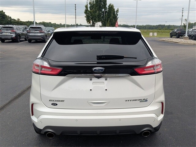 2020 Ford Edge Titanium photo 4