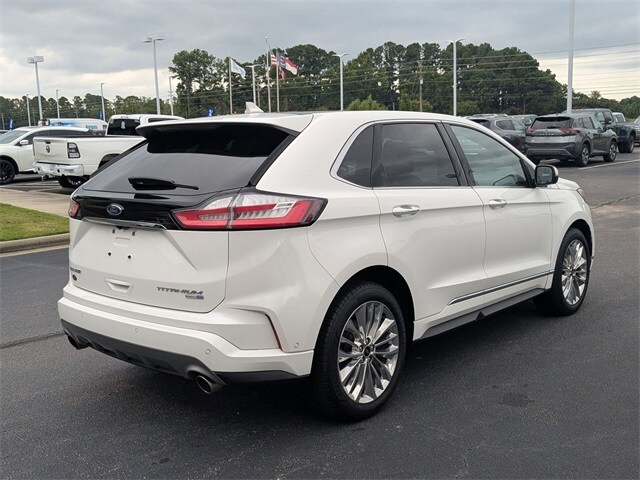 2020 Ford Edge Titanium photo 3