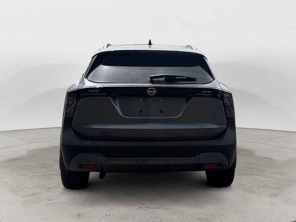New 2026 Nissan Kicks SR SUV