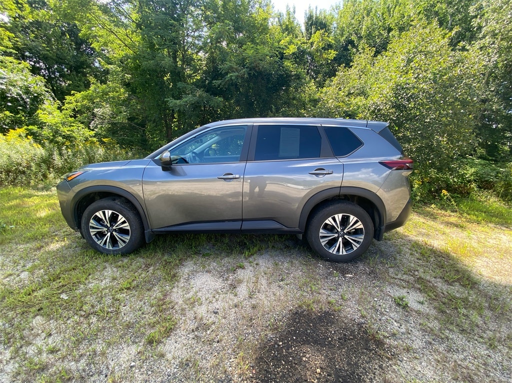 Used 2022 Nissan Rogue SV with VIN 5N1BT3BB0NC730170 for sale in Topsham, ME