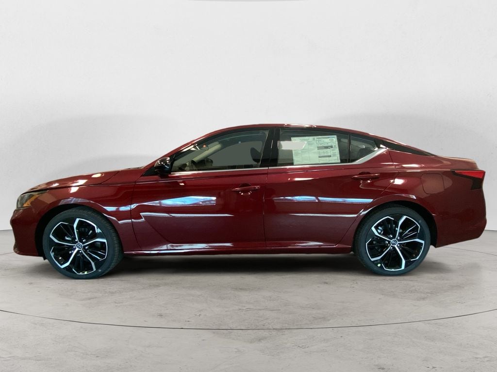 Used 2024 Nissan Altima 2.5 SR Sedan