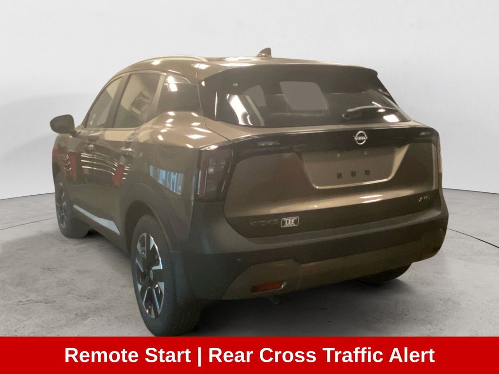 2025 Nissan Kicks SV photo 3