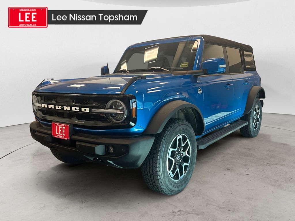 2023 Ford Bronco 4-Door Outer Banks's photo