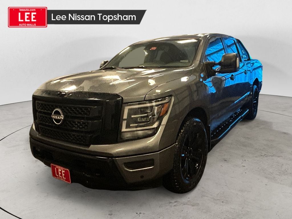Used 2023 Nissan Titan SV Truck Crew Cab
