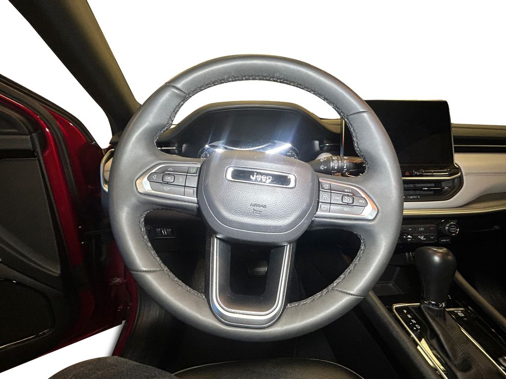 2025 Jeep Compass Limited - Photo 13