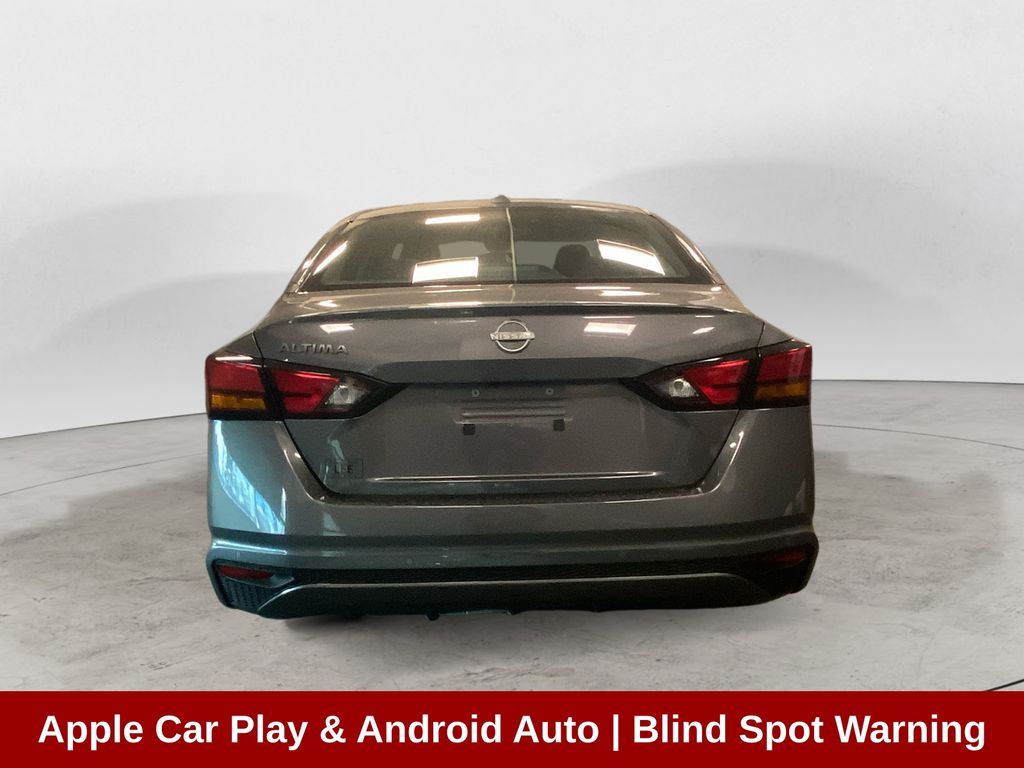 2025 Nissan Altima S photo 4