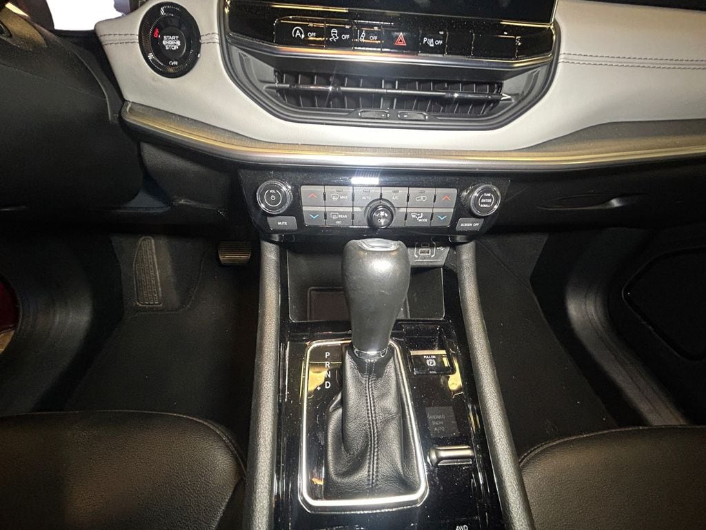 2025 Jeep Compass Limited - Photo 12