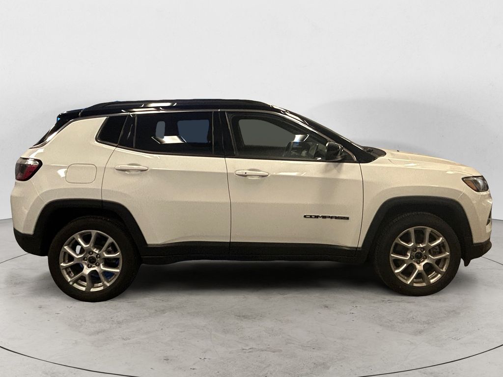 2025 Jeep Compass Limited - Photo 7