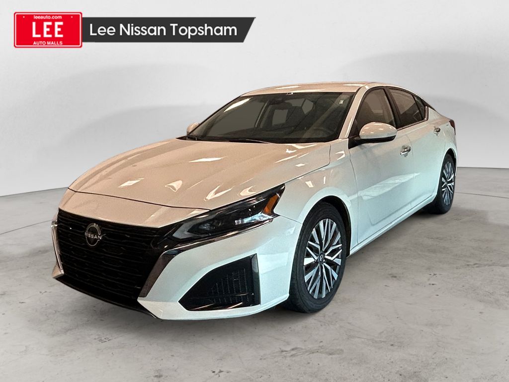2023 Nissan Altima Sedan 