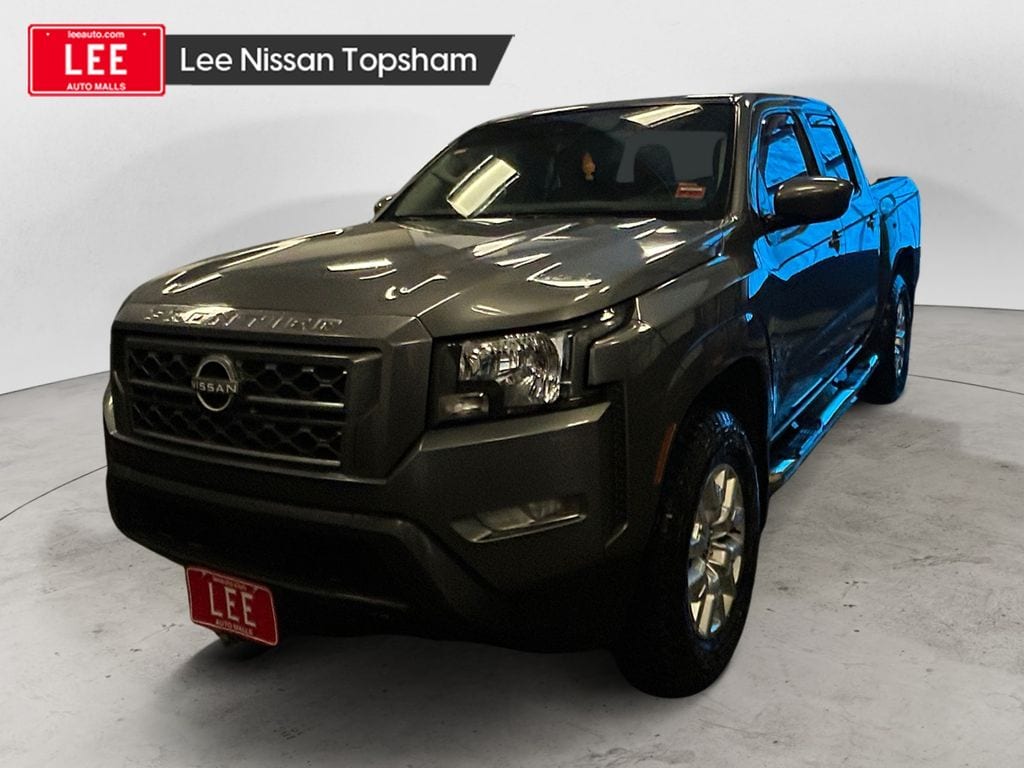 2023 Nissan Frontier SV's photo