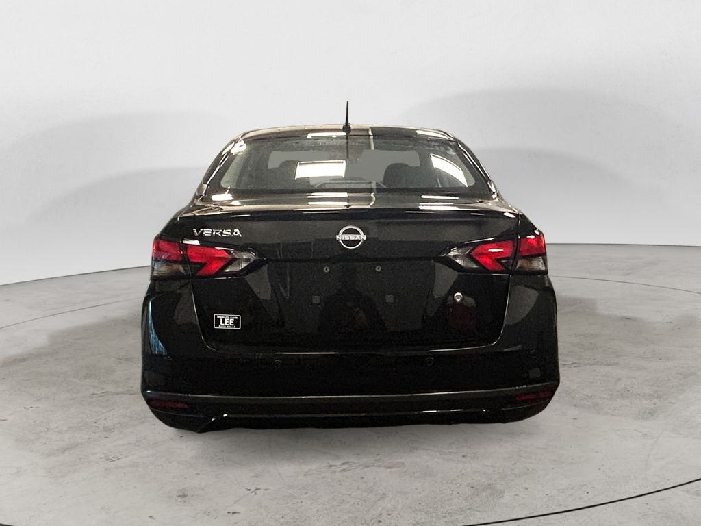 2025 Nissan Versa 1.6 S photo 4