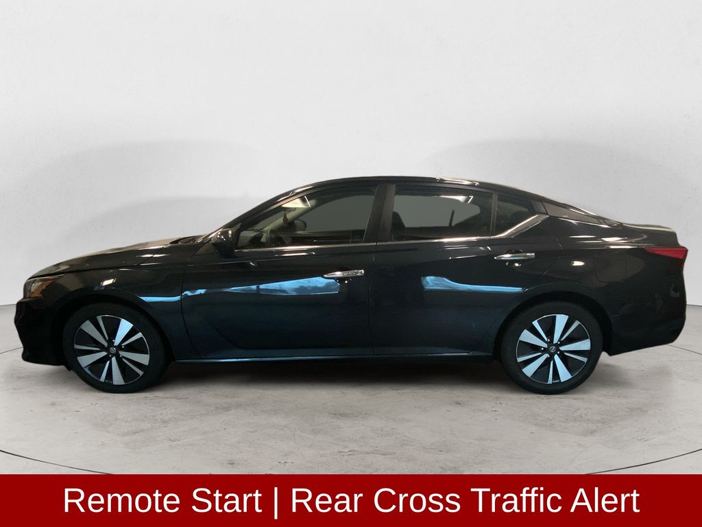 Used 2022 Nissan Altima SV with VIN 1N4BL4DV1NN379572 for sale in Topsham, ME