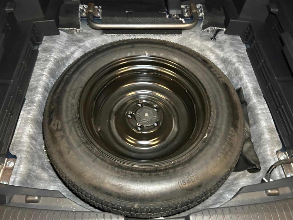 2025 Nissan Rogue SV - Photo 20
