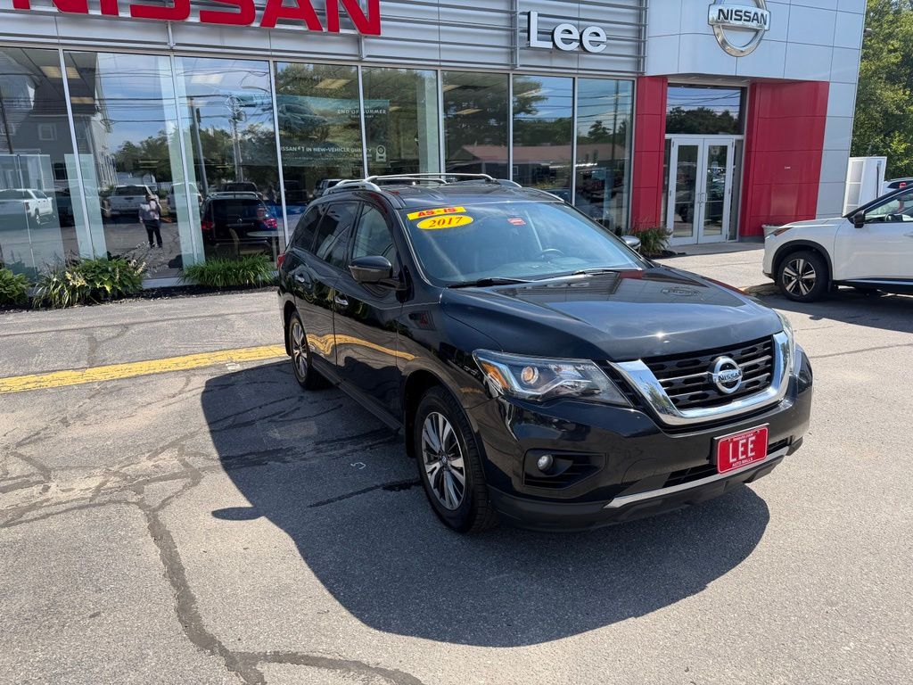 Used 2017 Nissan Pathfinder SL with VIN 5N1DR2MM9HC630525 for sale in Auburn, ME