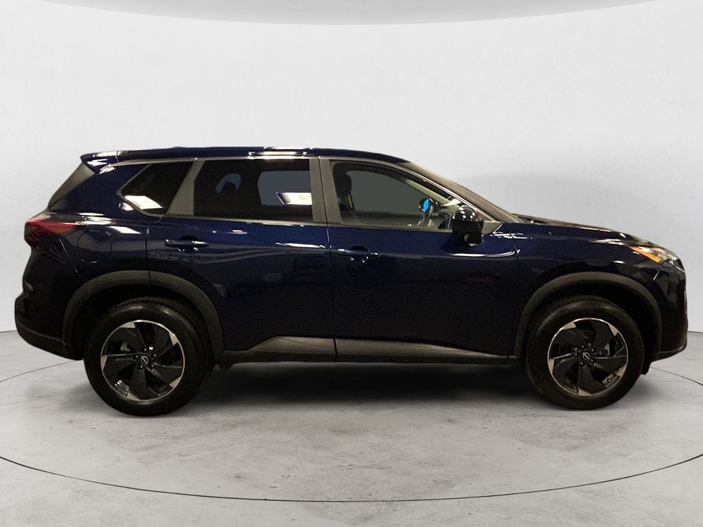 2025 Nissan Rogue SV - Photo 7