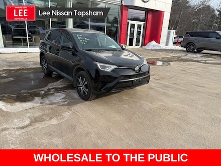 2018 Toyota RAV4 LE SUV