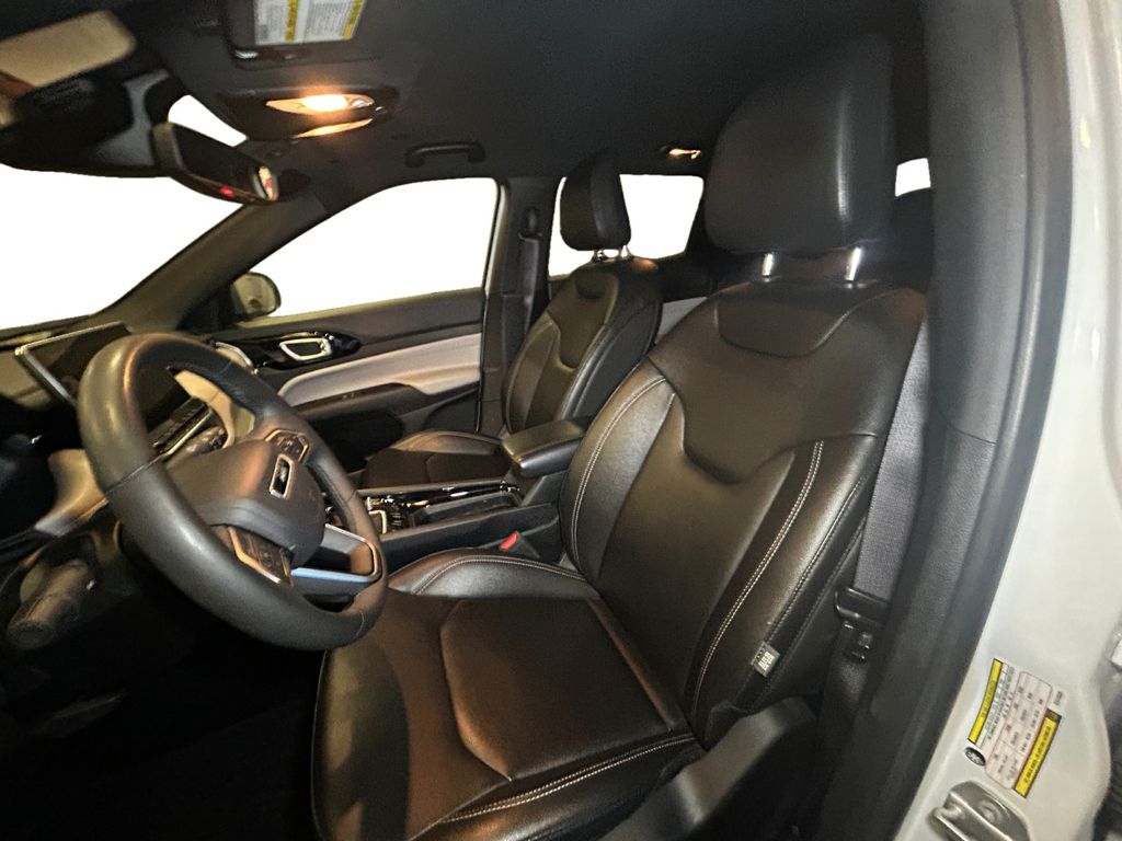 2025 Jeep Compass Limited - Photo 10