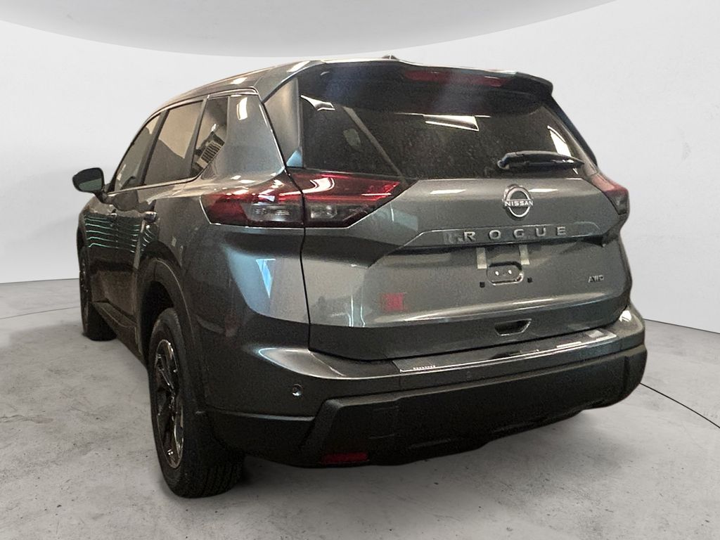 2026 Nissan Rogue SV photo 2