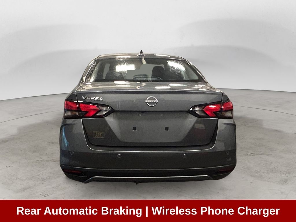 New 2025 Nissan Versa 1.6 SV Sedan