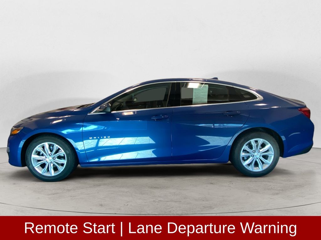 2023 Chevrolet Malibu 1LT photo 2