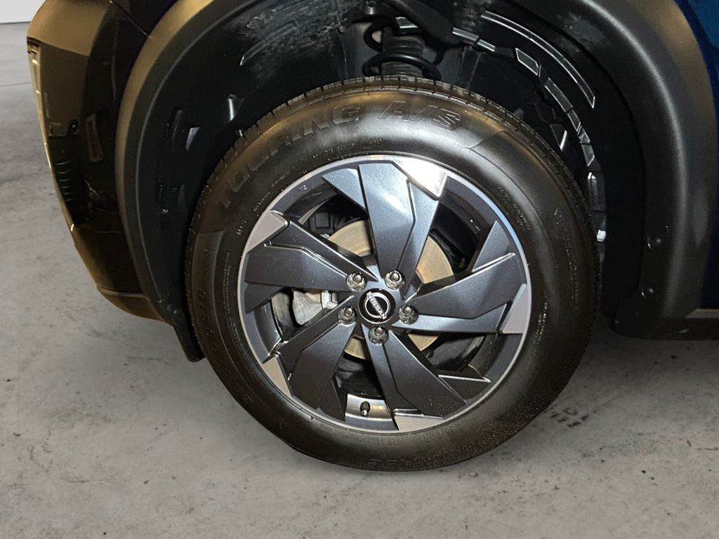 2025 Nissan Rogue SV - Photo 15