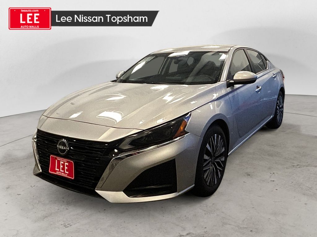2023 Nissan Altima SV