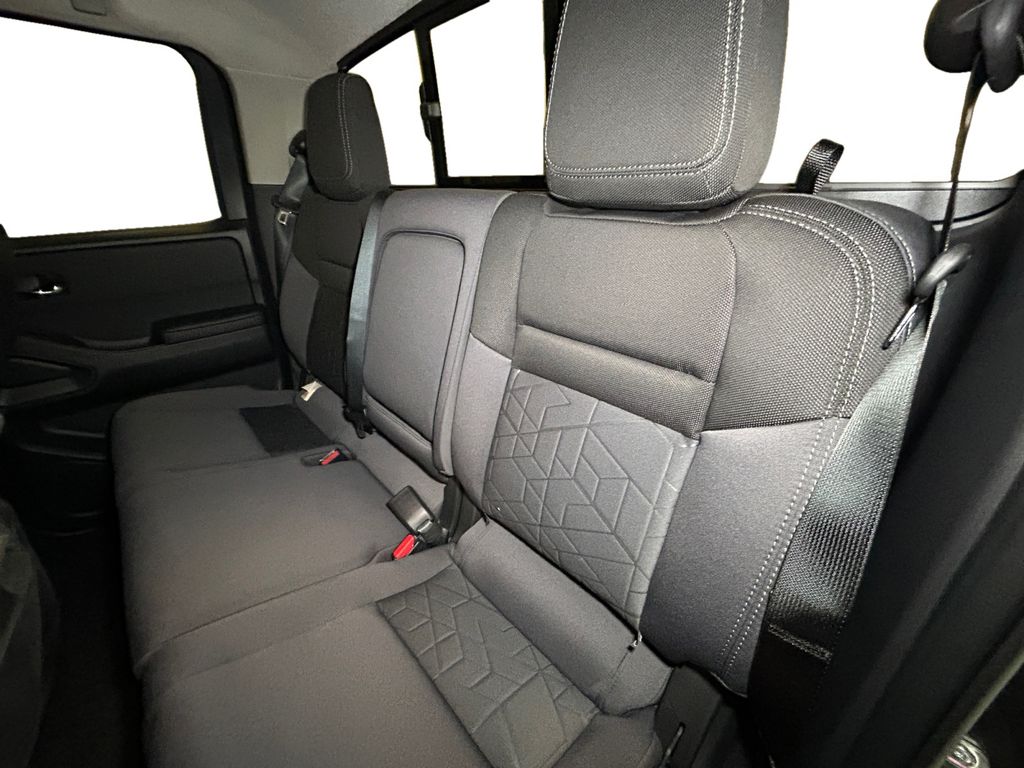2026 Nissan Frontier SV - Photo 13